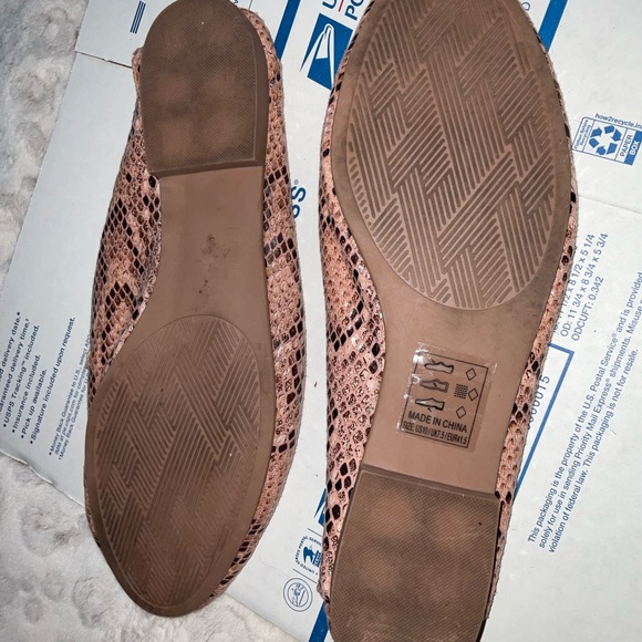 Quipid SNAKE skin blush pink brown with gold flat pointed loafer shoes size 10 - Picture 7 of 9